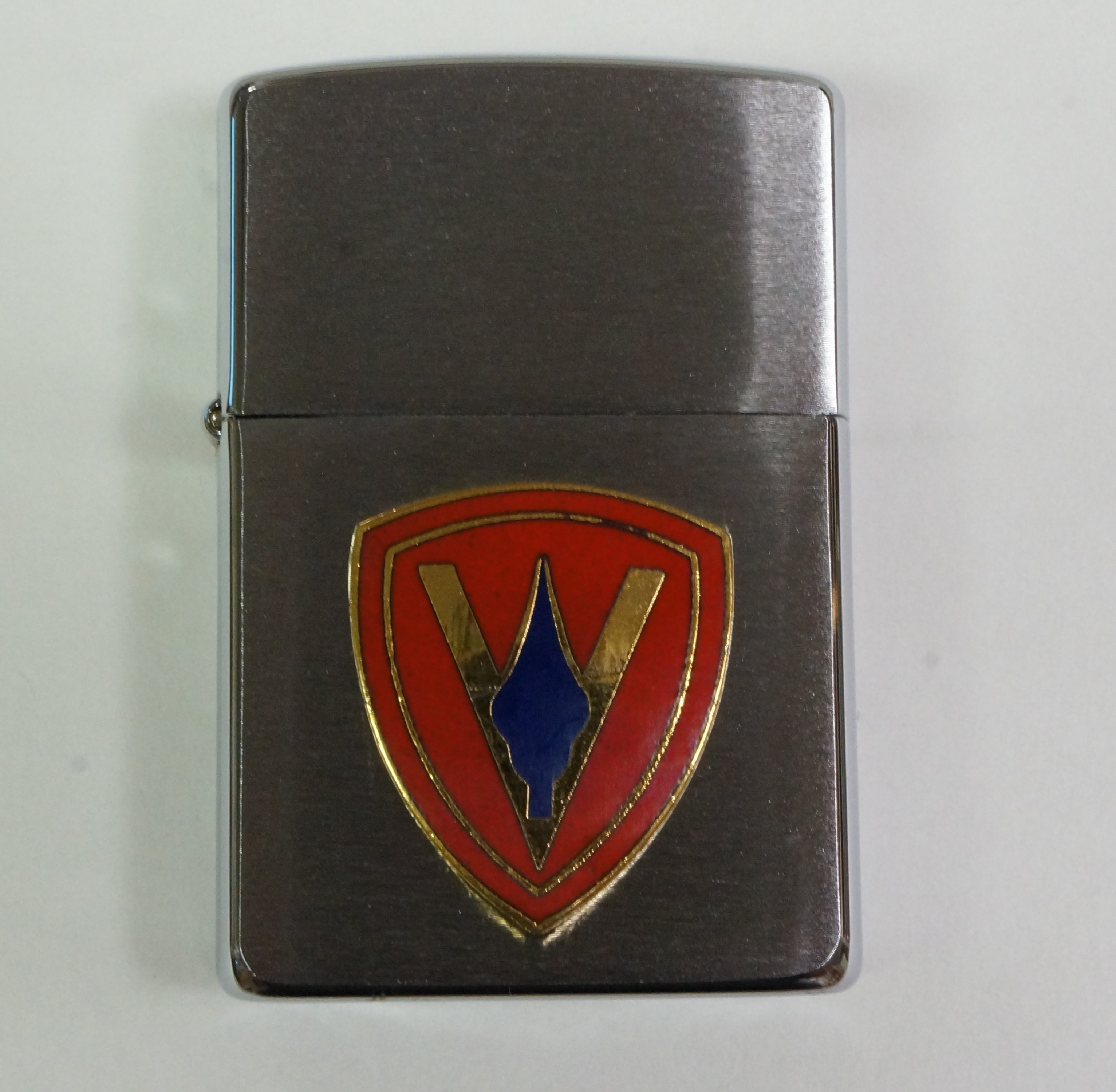 Zippo- 5th Marine Division Brushed Chrome