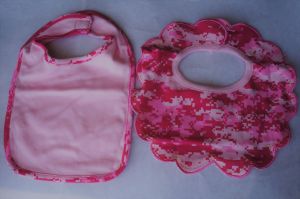 Kids/ Infant-Bib-pink Camoflauge 2 pack