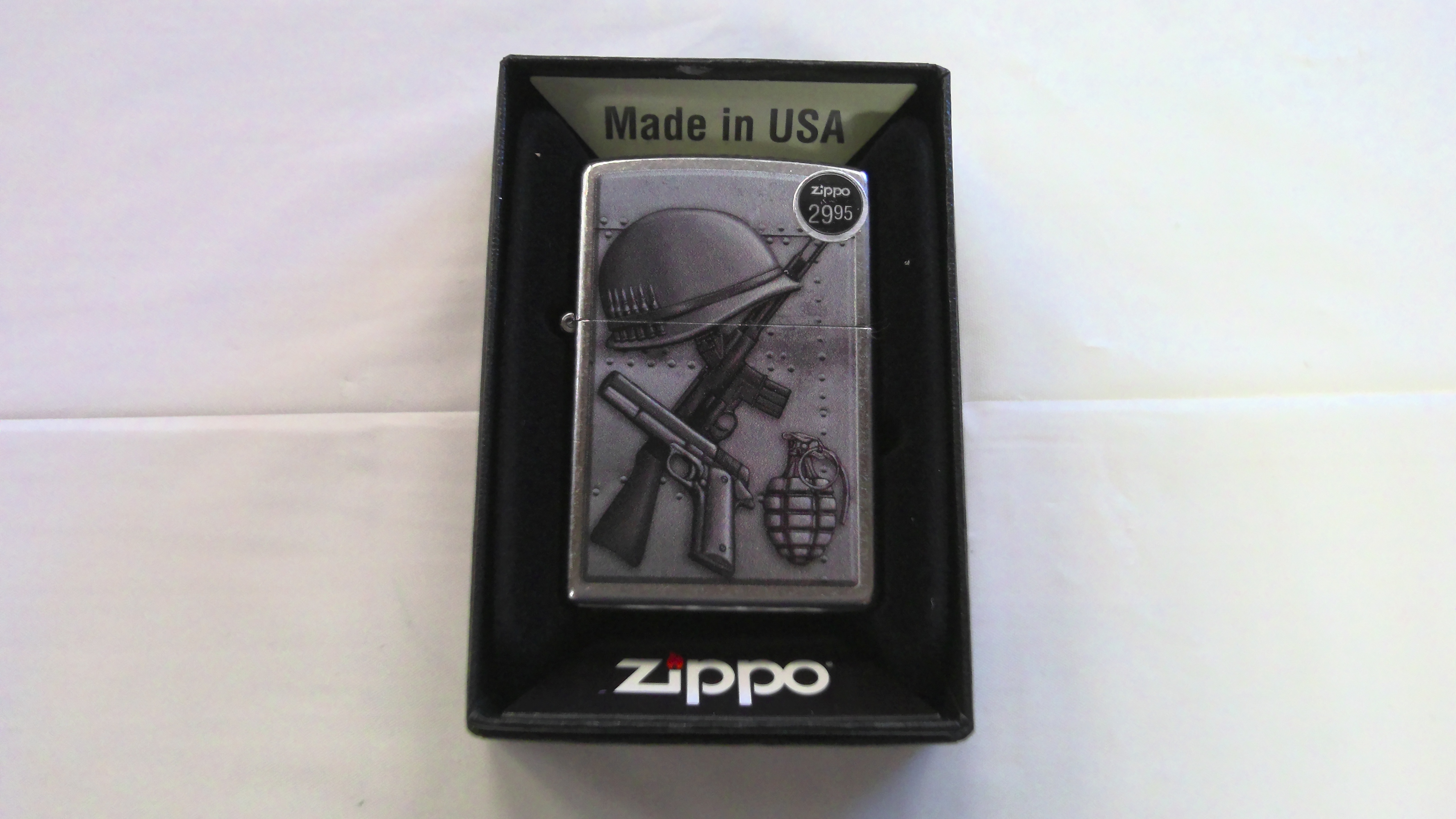 Zippo-Weapons and helmet